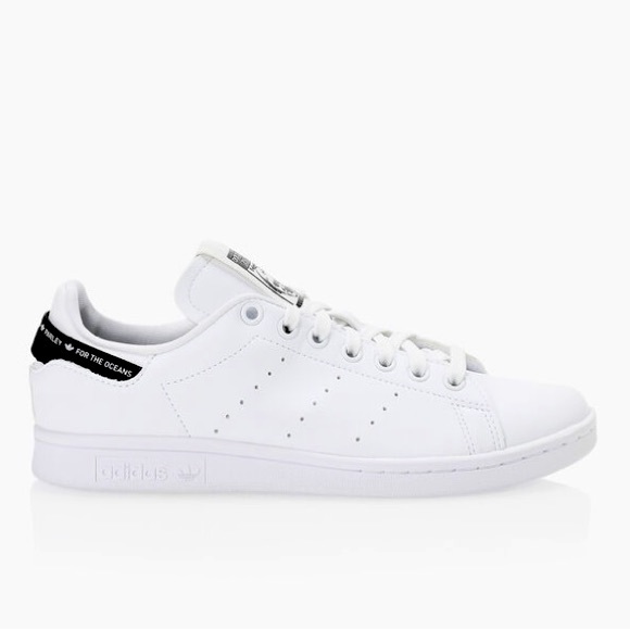 Adidas running shoes - Picture 1 of 4